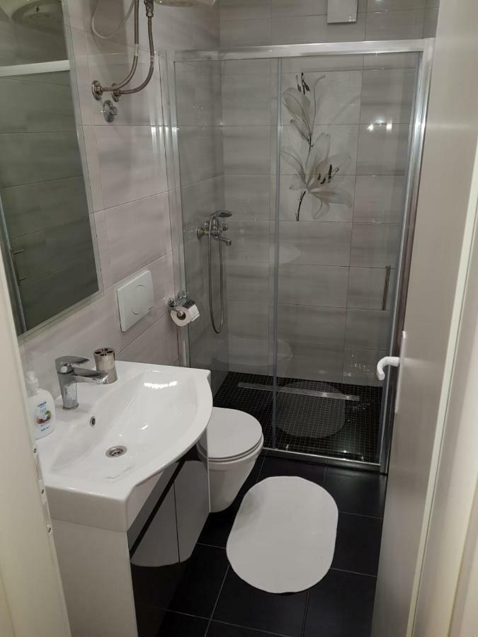 Apartments Centar - Mirjana Makarska Esterno foto