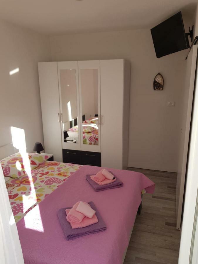 Apartments Centar - Mirjana Makarska Esterno foto