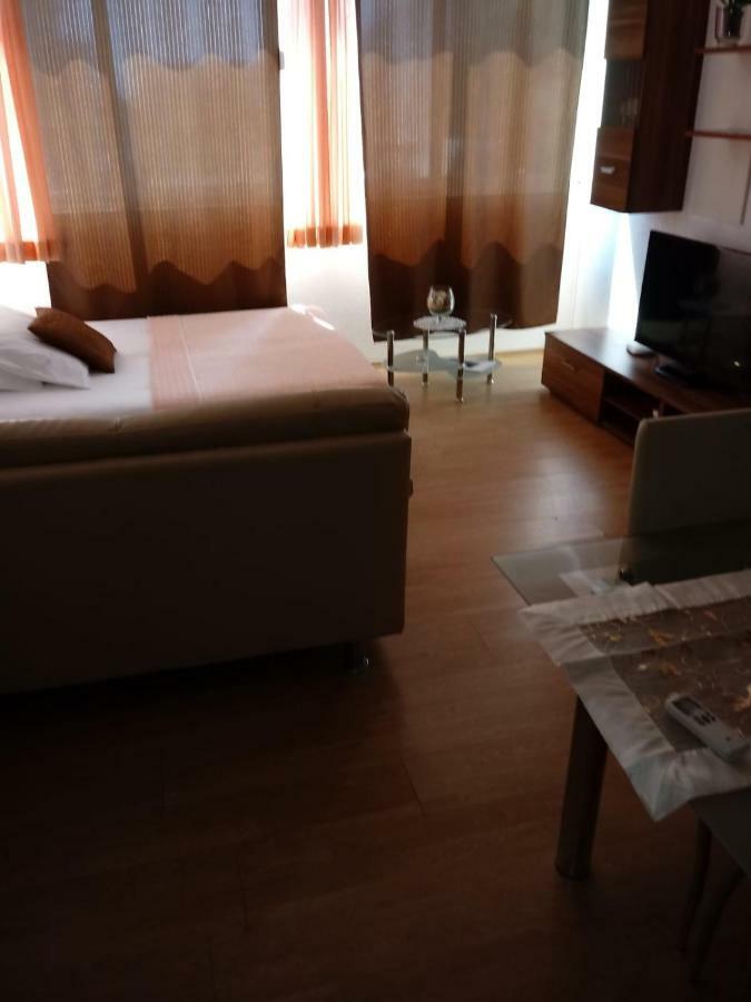 Apartments Centar - Mirjana Makarska Esterno foto